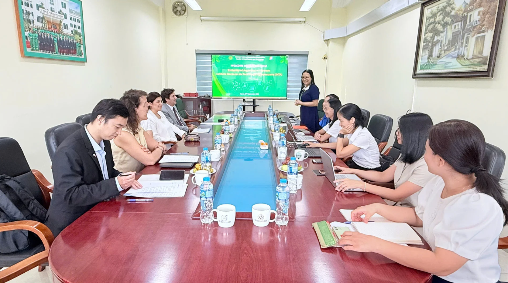 VNUA, Argentina cooperation on food research, by-product utilization